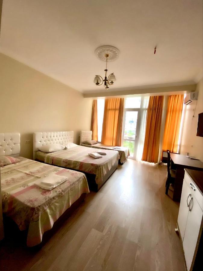 Hotel Eurasia Batumi Eksteriør billede