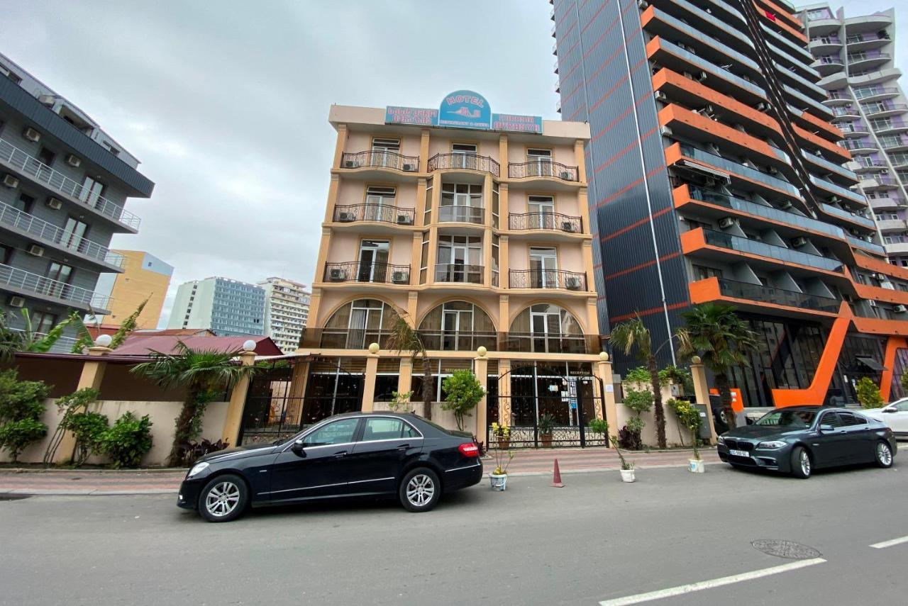 Hotel Eurasia Batumi Eksteriør billede
