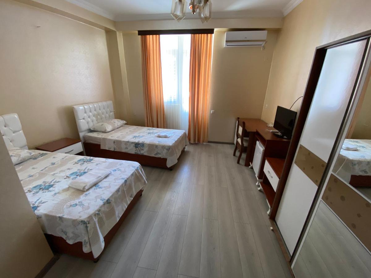 Hotel Eurasia Batumi Eksteriør billede